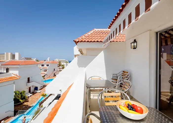 Las Floritas 23 Terrace And Swimming Pool